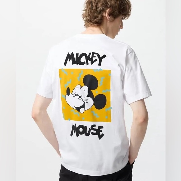 Unisex Uniqlo Mickey Mouse Shirt - Picture 1 of 6